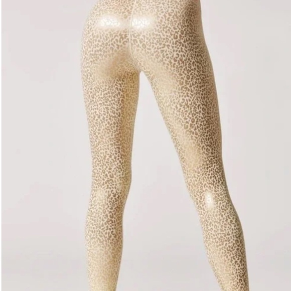 Carbon38 Mini Leopard 7/8 Legging - Shiny Beige-Gold XS NWT - Picture 7 of 7